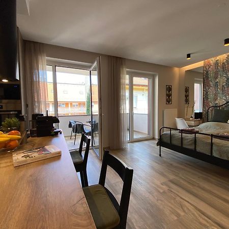T27 Apartments Free Parking Ingyenes Zart Parkolo Дьєр Екстер'єр фото